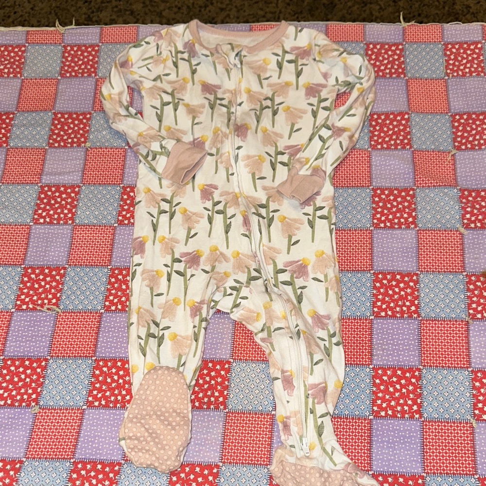 🎉Cloud Island Floral Kids Footie Pajama in Pink and Yellow. F137